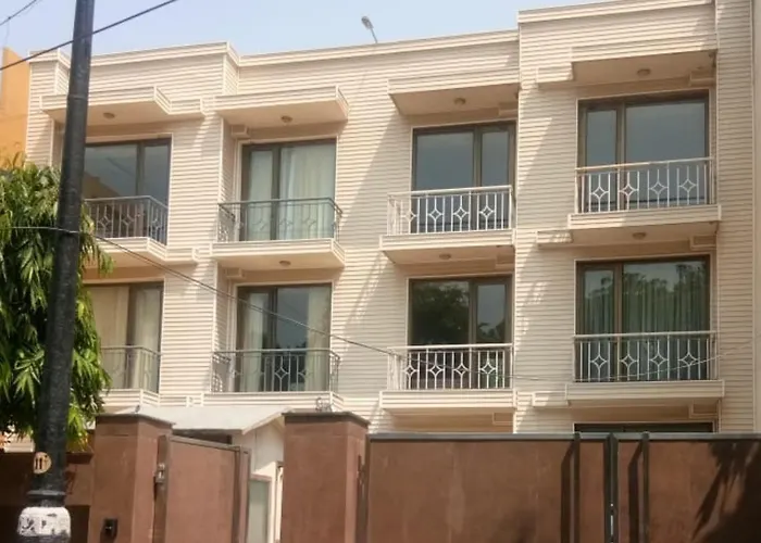 Uds Villa Scandinavian - Next To Vfs, Walking To Connaught Place Nueva Delhi