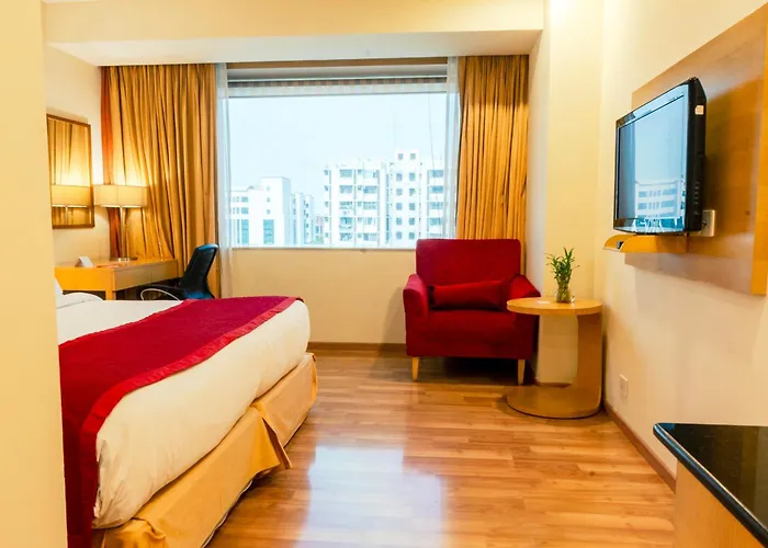Hotel Zone Connect By The Park Saket Nueva Delhi - un Hotel de 5 estrellas