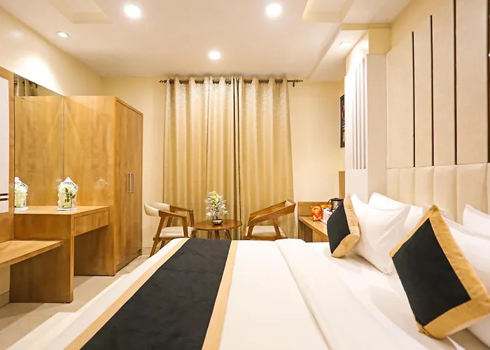 Hotel Worth - 1 Minute From Connaught Place & New Delhi Station