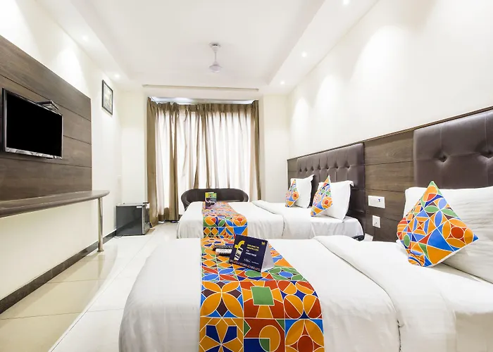 Hotel Fabexpress Le Continental - Nr New Delhi Railway Station